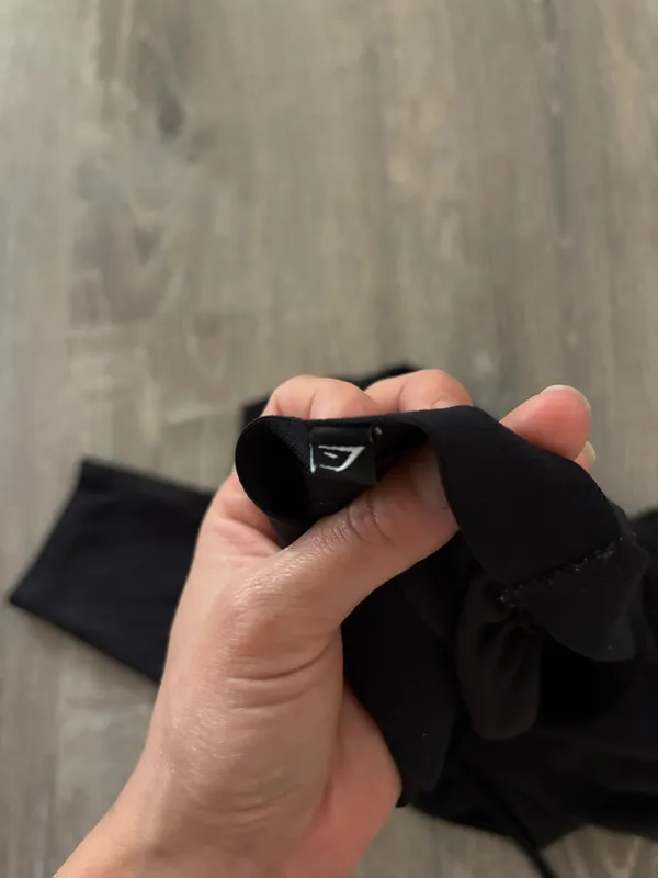 Gymshark Ruche Scrunch Butt Leggings (M) - Image 7