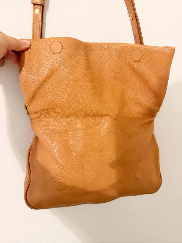Tory Burch Amanda Fold Over Cross Body Satchel Bag Camel Tan Leather - Image 4