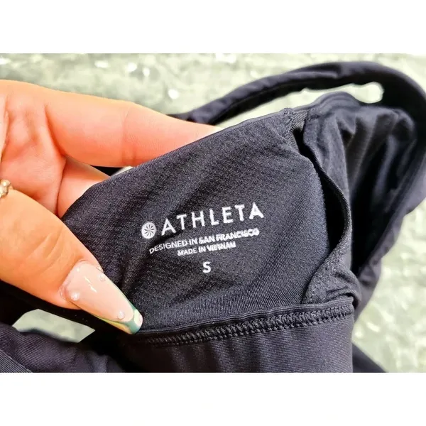 Athleta 2-in-1‎ Black Support Tank Top - Image 4