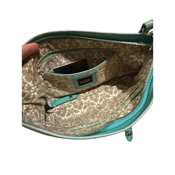 VTG HOBO Oversized Leather Clutch Wristlet - Image 10