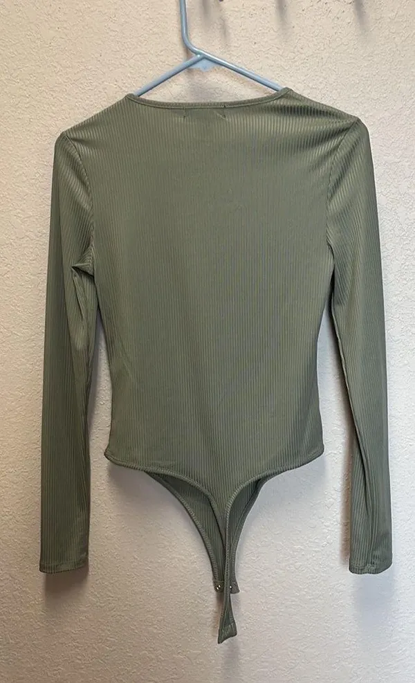 Army Green Peekaboo Bodysuit Size M - Image 2