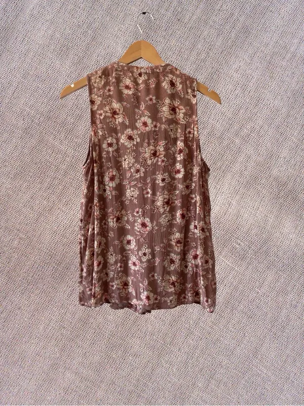 Gypsies & Moondust Floral Crinkle Sleeveless V-Neck Tank Top Brown Pink Large - Image 7