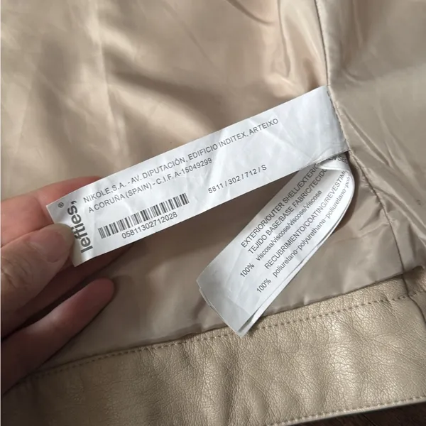 Lefties fitted tan leather jacket from Barcelona size small - Image 6