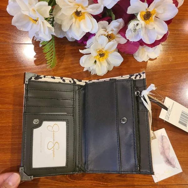 Jessica Simpson Beige Wallet - Image 4