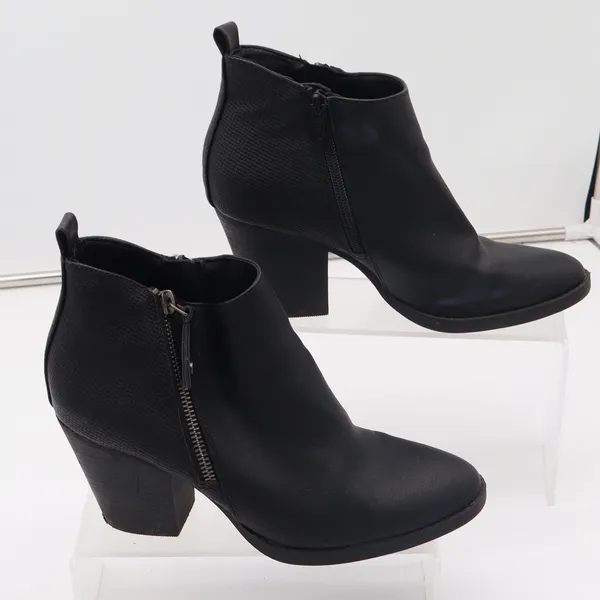 Universal Thread Ankle Boots Womens 7.5 Bootie Black Faux Leather Good - Image 2