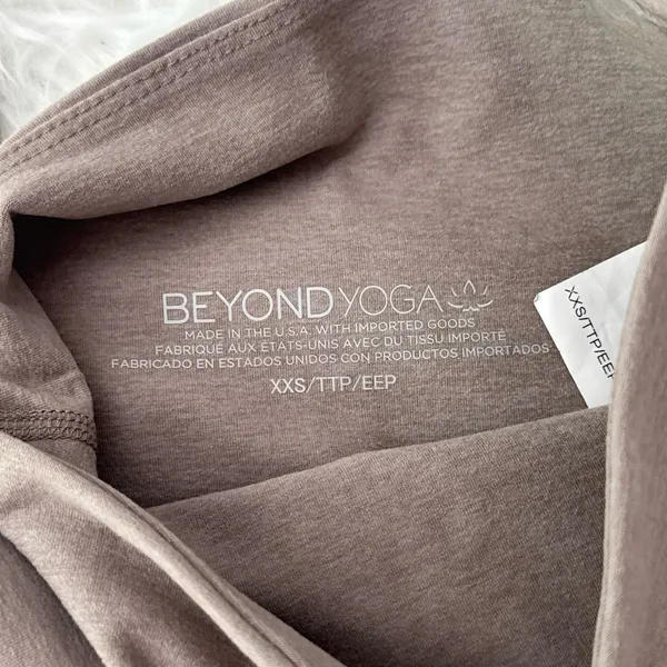Beyond Yoga Out Of Pocket High Waisted Midi Leggings Oyster Heather Size XXS - Image 8