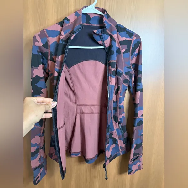 NWOT- Lululemon Define Jacket *Luon Size: 2 - Image 8