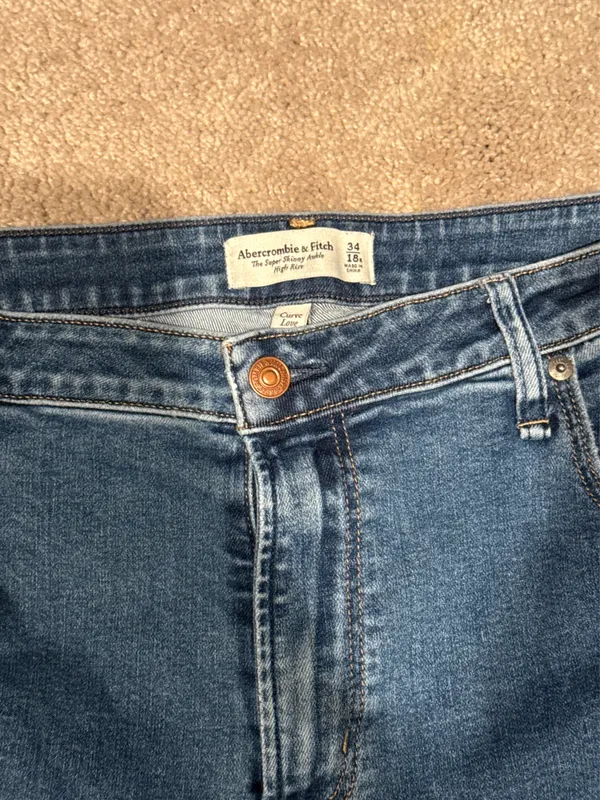 Abercrombie & Fitch Super Skinny Jeans - Image 2