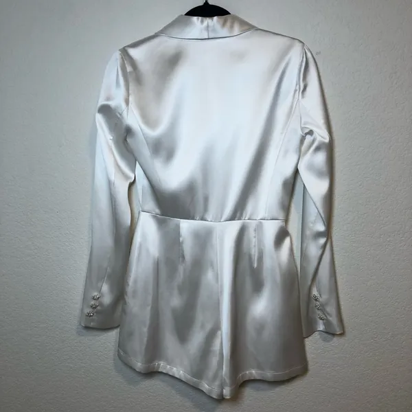 NWOT Lulus Regal Aura White Satin Long Sleeve Blazer Romper Size S - Image 15