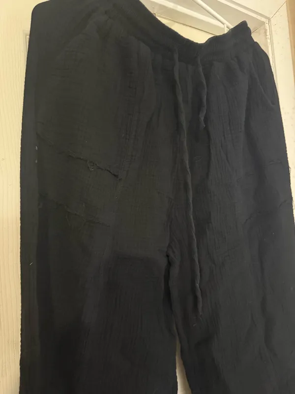 Black linen pants with drawstring waist and ankle ties Size M - Image 3