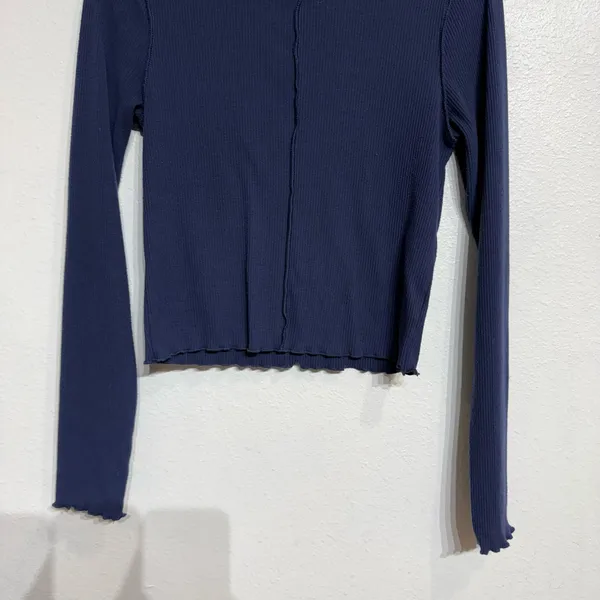 Aerie Navy Ribbed Cropped Long Sleeve Top Sz M - Image 4