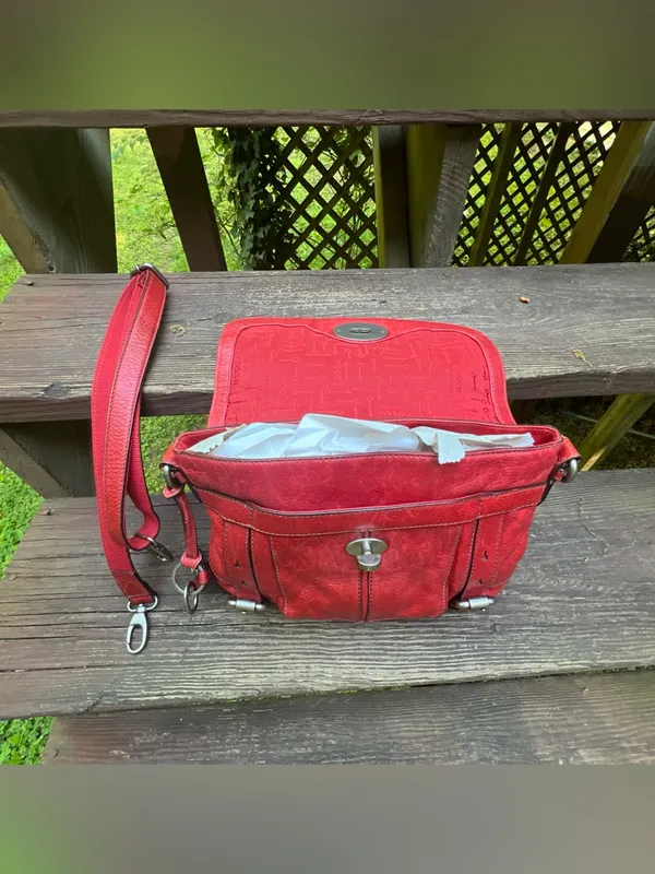 Fossil Maddox Genuine Leather 1954 Red Crossbody Handbag Satchel Purse ZB5032 - Image 4