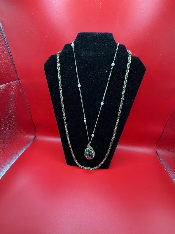 Fashion Jewelry Layered Teardrop Pendant Necklace - Image 2