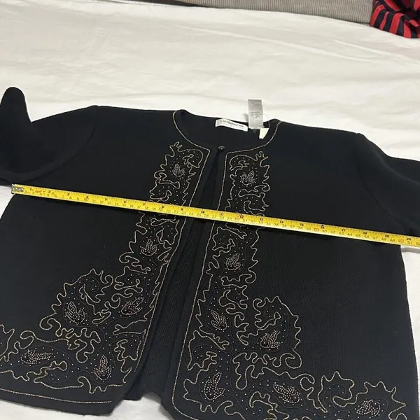 Vintage Black 100% Merino Wool Cardigan Sweater Sz M Medium Beaded - Image 8