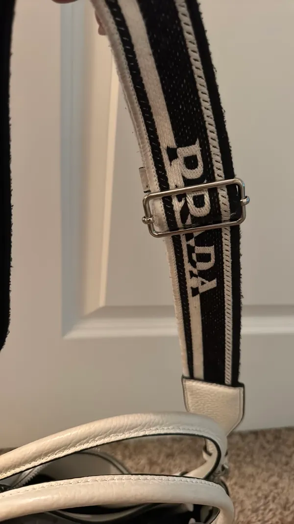 Prada Bag Leather - Image 11
