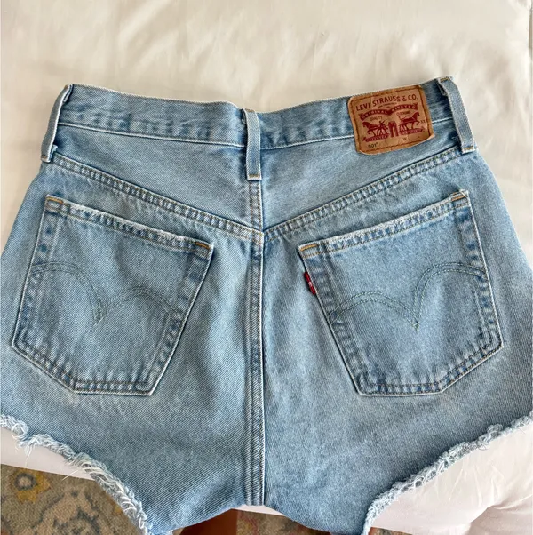 Levi’s 501 High-Rise Shorts - Image 2