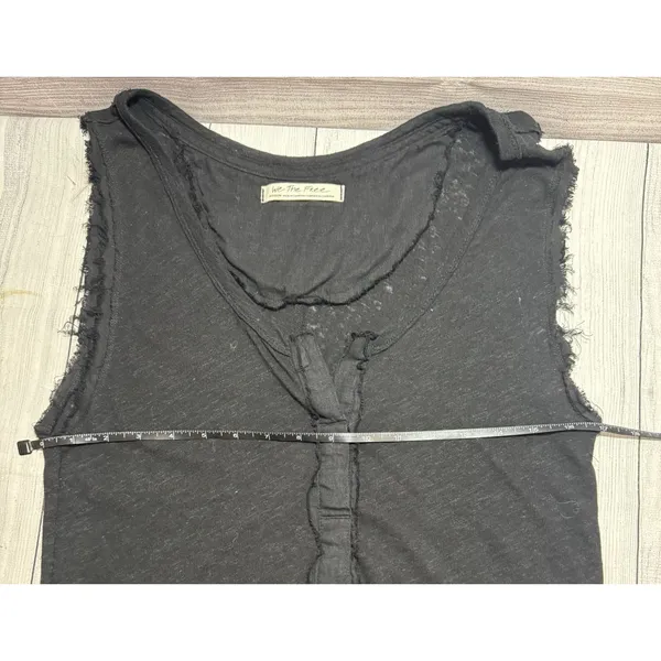 We The Free Free People Top Womens MEDIUM Black Linen Distressed Boho Cottage - Image 12