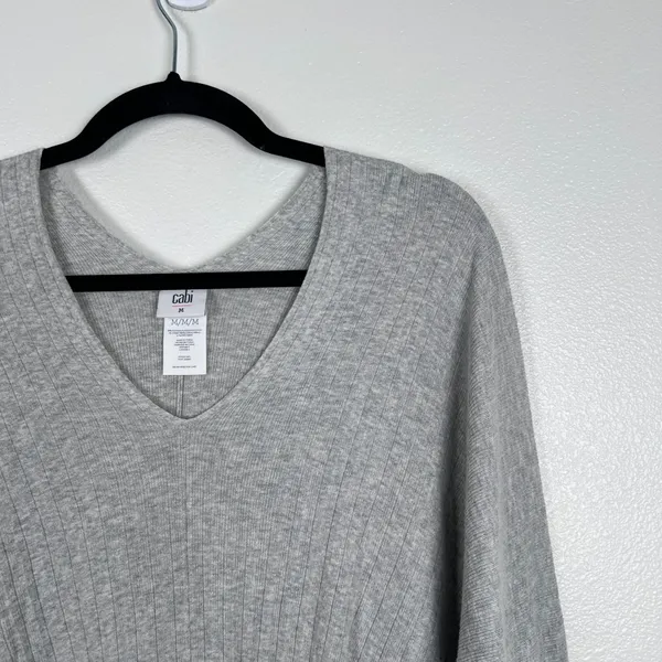 Cabi Watson Pullover Sweater Grey Ribbed V-Neck Dolman Sleeve 5451 Womens Size M - Image 4
