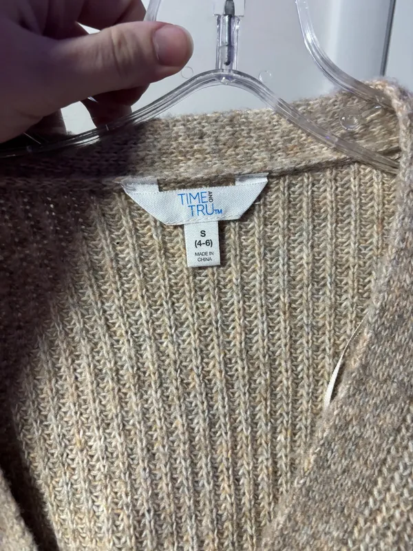 Classic tan cardigan - Image 5