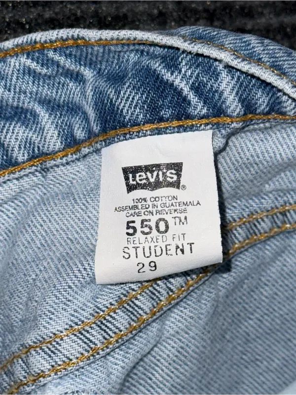 Vintage 90s Levi’s 550 Relaxed Student Fit Denim Shorts Sz 26 (tag 29) Jorts - Image 6