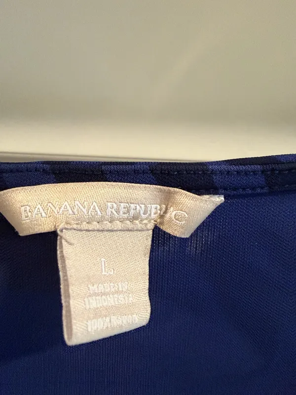 Large Banana Republic Dress - Image 2