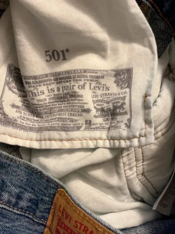 Vintage Levi’s 501 Original Fit Jeans Medium Wash Blue Denim W31 L30 - Image 4
