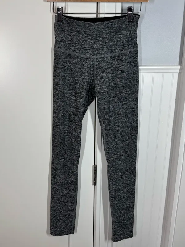 Beyond Yoga Gray Space Dye High Waisted Leggings Size Medium Full Length‎ - Image 2
