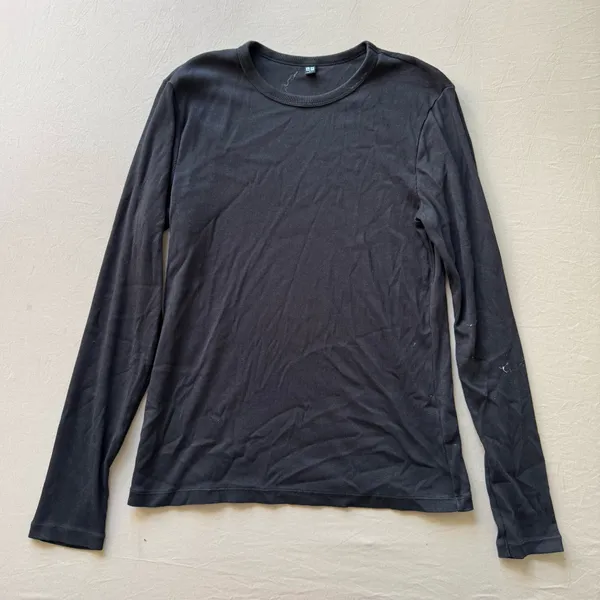 Uniqlo Long Sleeve Soft Ribbed T-Shirt - Image 2