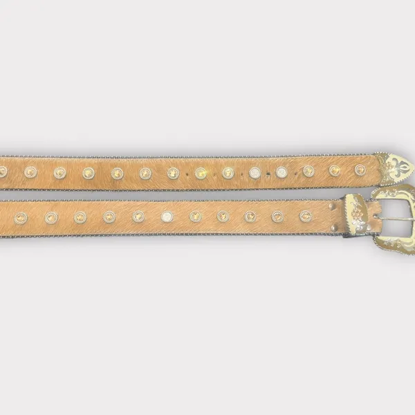 Western Style Tan Cow Hide and Silver Leather Belt with Decorative Buckle - Image 2