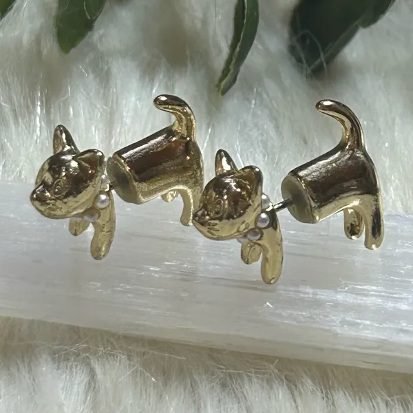 Dog Cat gold tone matte Earrings - Image 2