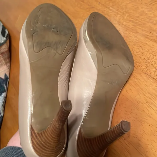 Franco Sarto nude pumps - Image 9