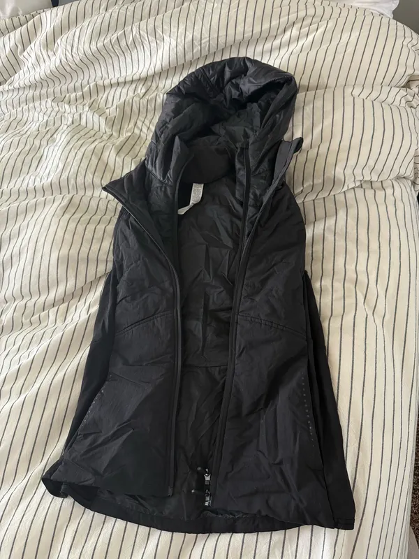 Black Lululemon Puffer Vest - Image 5