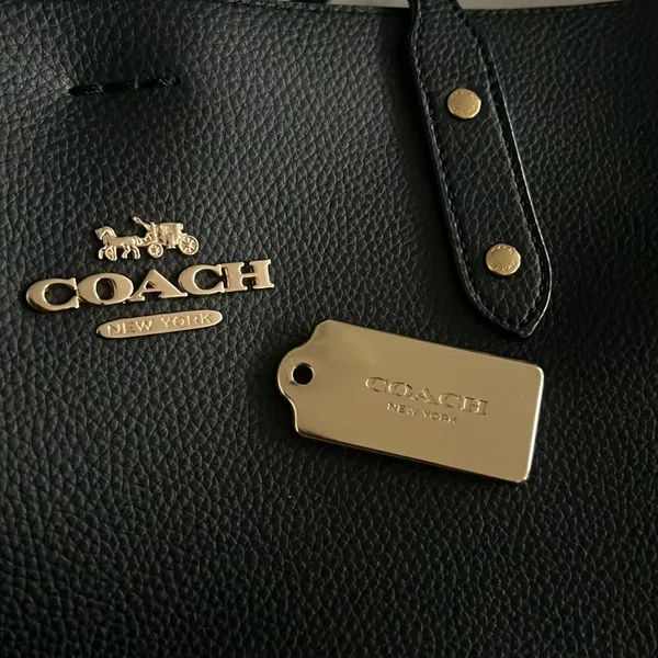 Coach Town Tote in Black with Gold Tone, Auth Code #C2091-72673 EXCELLENT! $280 - Image 6
