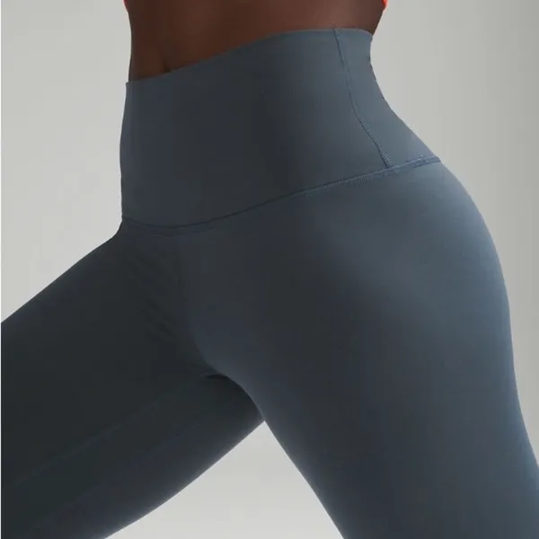 Lululemon Iron Blue Leggings 21 inch size 8 leggings - Image 4