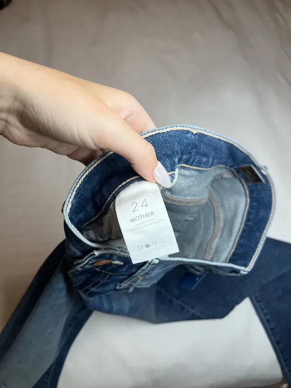 MOTHER Denim Jeans The Insider Crop Step Chew - Image 5
