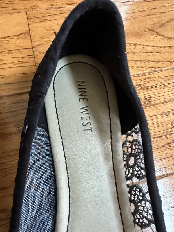 Nine West Black  Lace Ballet Flats - Image 3