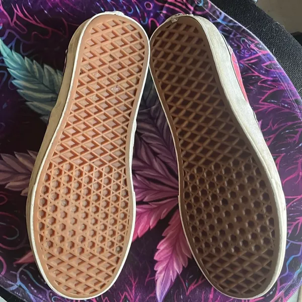 Vans Women's Tie-Dye Slip-On Shoes skeleton holding rose GUC needs cleaning - Image 7