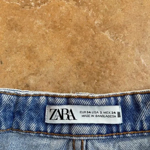 Zara Women Light Blue Distressed Cut Off Denim Shorts Size 2 - Image 4