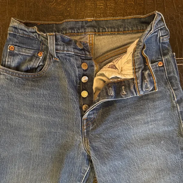 Levi's 501 Women's Straight Jeans Blue Medium Wash Button Fly W25 L28 - Image 9