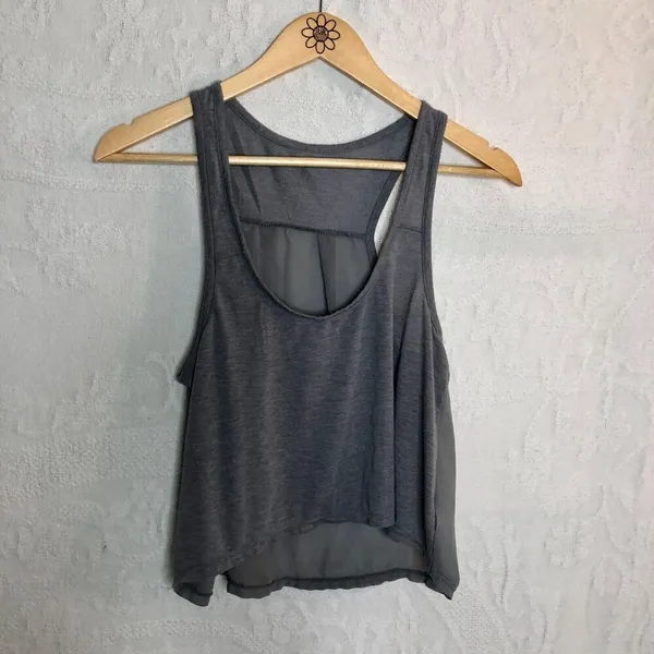 American Eagle Gray Cropped Mesh Tank Top - Image 4