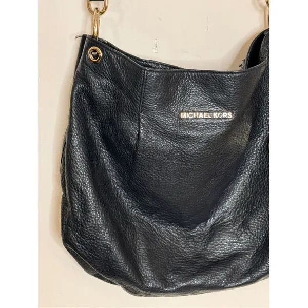 Michael Kors Classic Black Slouchy Leather Shoulder Bag - Image 2