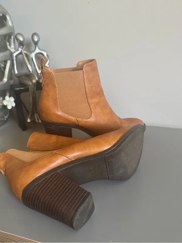 Women’s Chelsea Ankle Booties in Cognac Tan Leather - Image 6