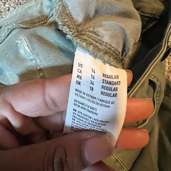 American Eagle Super Stretch Jeggings Olive Green Distressed Ripped Size 14‎ Reg - Image 4