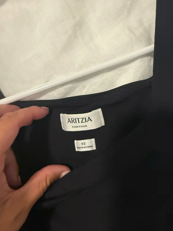 Aritzia Bodysuit Contour - Image 3