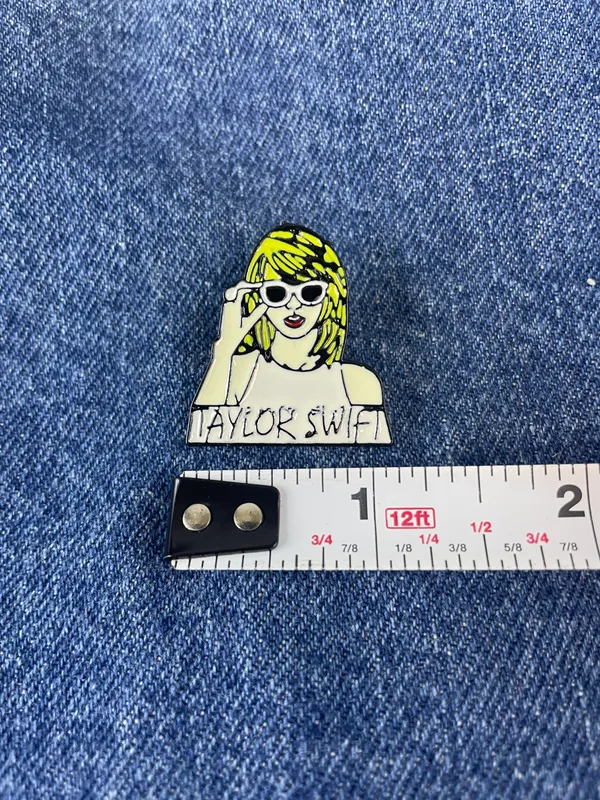 Taylor Swift Enamel Pin - Image 3