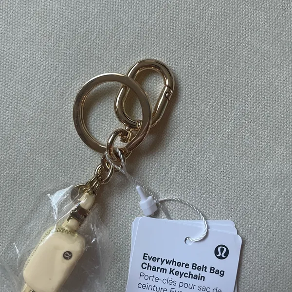 Lululemon Everywhere Belt Bag Charm Keychain - Butter Corn/Gold - Image 2