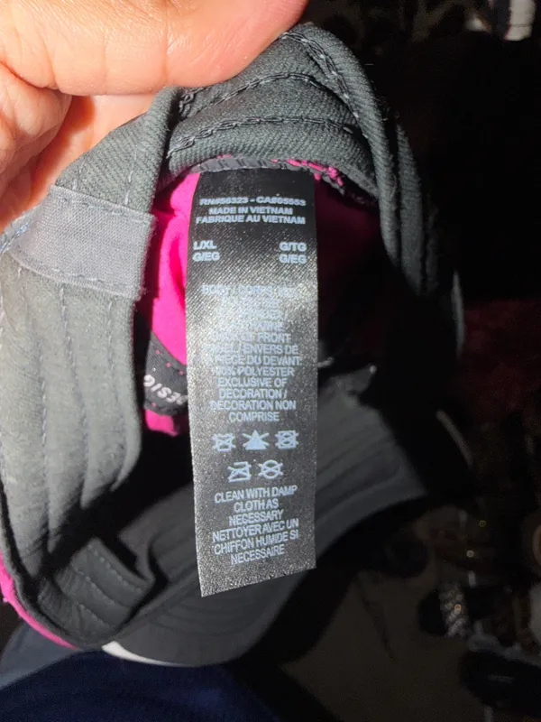 Women’s pink Nike dry fit - Image 4