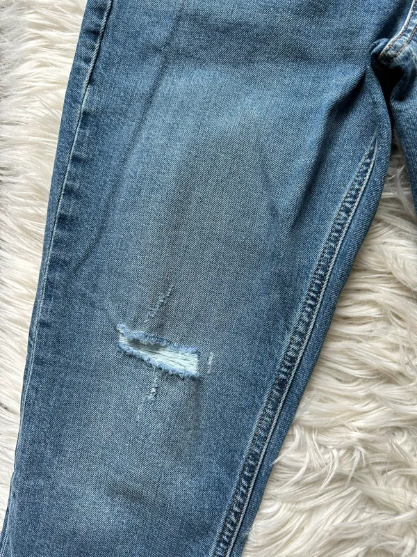 Banana Republic Distressed Ankle Straight Jeans - Image 5