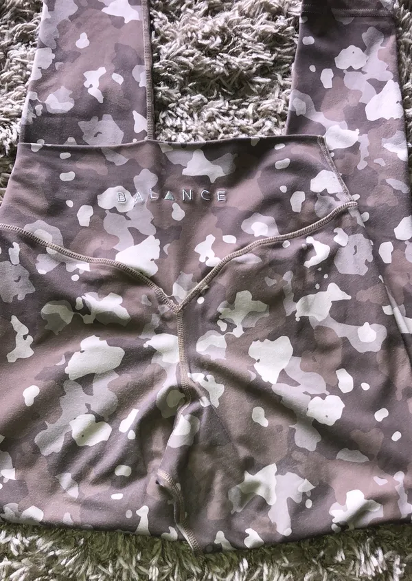 Balance leggings Camo spots brown tan pants high waisted size medium leggings - Image 3