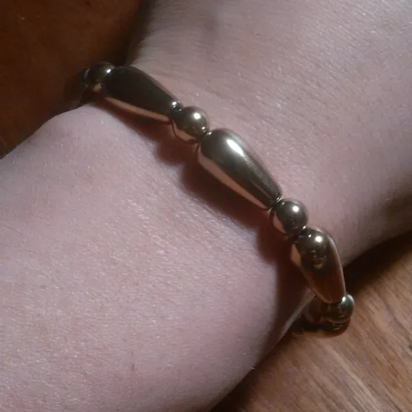 Golden Color Hematite Beaded Stretch Bracelet - Image 4